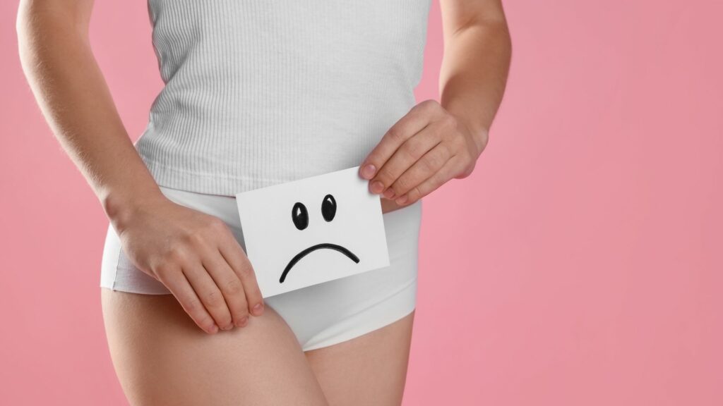 Ilustrační obrázek znázorňující oblast podbřišku v souvislosti s chlamydiovou infekcí a plodností.