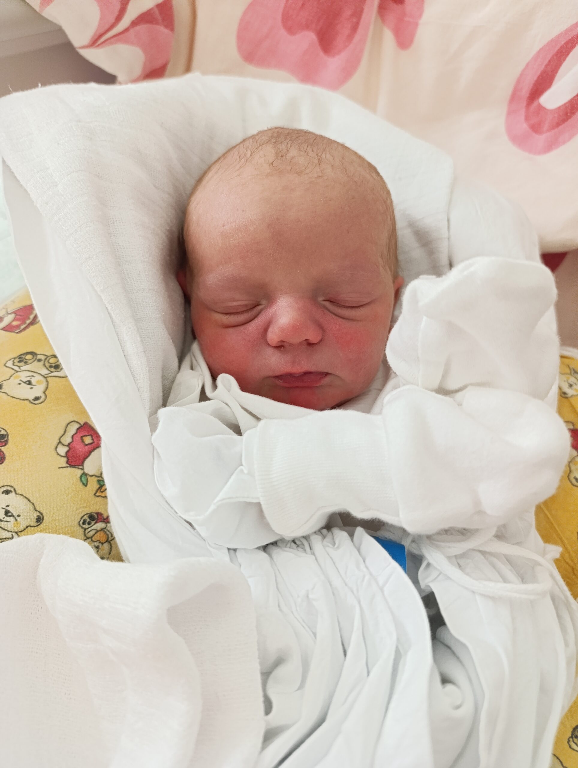 Novorozené miminko po úspěšné IVF léčbě v Repromedě